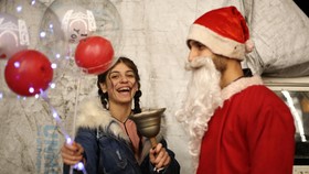 FOTO: Mengharap Damai dalam Natal Perdana di Suriah Usai Assad Runtuh