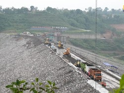 Konstruksi Capai 98,54%, Bendungan Jlantah Siap Diresmikan Januari 2025