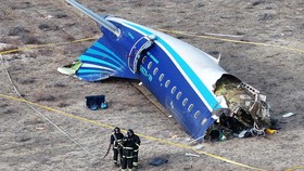 Rusia Bersumpah Akan Hukum Pelaku Kecelakaan Azerbaijan Airlines