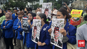 BEM SI Kerakyatan Gelar Aksi di Patung Kuda, Tolak Keras PPN 12 Persen