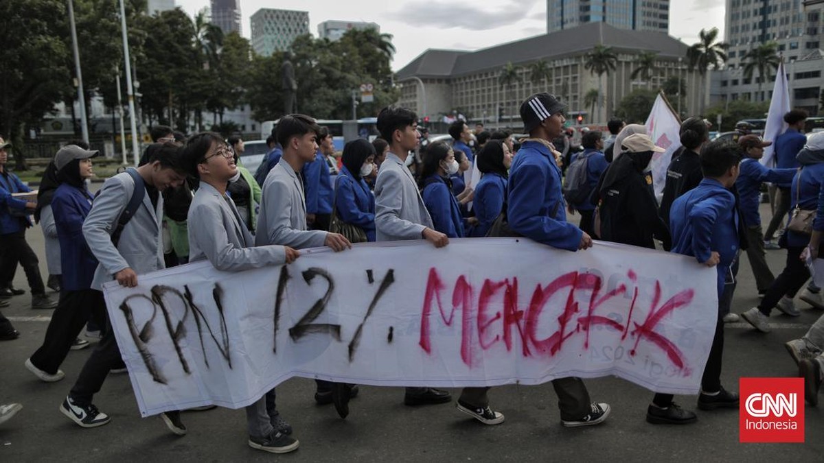 FOTO: Aksi BEM SI Kerakyatan Tolak Kenaikan PPN jadi 12 Persen