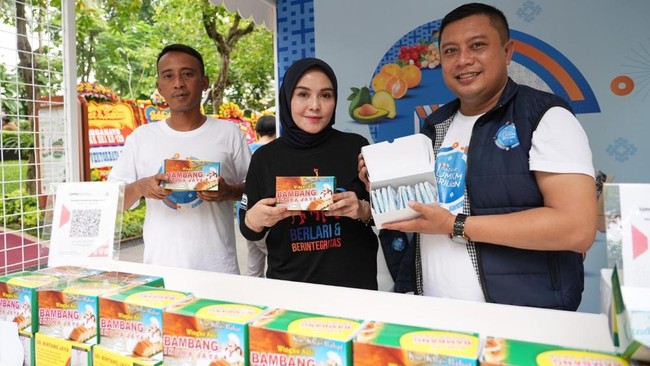 BRI terus berkomitmen mendorong UMKM naik kelas melalui dukungan dan pembinaan yang diberikan, salah satunya ke UMKM Wingko Babat Lamongan 'Bambang Indrajaya'.