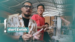 img-title Mengenal Desa Lawatan, Tempat Terbesar Pembuat Kok di Indonesia