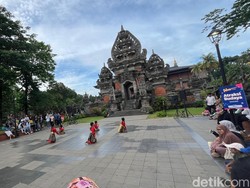 Libur Natal 2024, Atraksi Budaya Nusantara Curi Perhatian Pengunjung di TMII