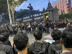 Aksi Kamisan di Polda Jateng Singgung Suporter Kena Tembak Peluru Karet Aparat