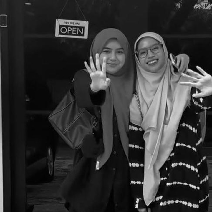 <p>Istri Ben Kasyafani, Nesya Ayu Nabila, tampaknya tak ingin menyia-nyiakan waktu libur sekolah putri sambungnya, Sienna Ameera Kasyafani. Baru-baru ini, Nesya mengajak Sienna menghabiskan liburan dengan aktivitas yang kreatif, Bunda. (Foto: Instagram @nesyanabila)</p>