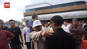 VIDEO: Penumpang Kapal Mengamuk di Pelabuhan Merak