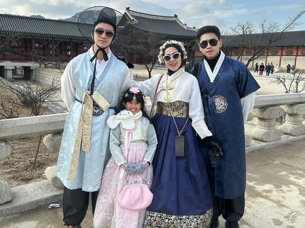 5 Momen Vania Putri Venna Melinda Liburan di Korea, Dijaga Dua Kakak Laki-lakinya Bun
