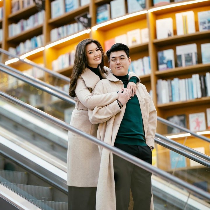 <p>Aktris dan presenter Asty Ananta memutuskan menikah dengan pengusaha bernama Hendra Suyanto pada 2016, Bunda. Sejak menikah, Asty sudah jarang tampil di layar kaca. (Foto: Instagram @asty_ananta)</p>