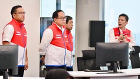 Wamen BUMN Cek Pasokan BBM Jelang Tahun Baru di Pertamina Digital Hub