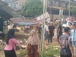 Kronologi Pemobil Ngebut Usai Diduga Pakai Sabu Tabrak Ibu-Anak di Morut