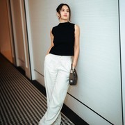 Get The Look: Inspirasi Gaya Casual ala Pevita Pearce, Bisa untuk Santai Ngemal!