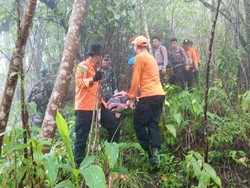 Dua Pendaki Tersesat di Gunung Agung, Survival Berbekal Roti