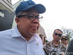 Fahri Hamzah Sebut Lahan Pinggir Tol Bisa Dibangun TOD
