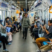 Kebijakan Baru! ASN Wajib Naik Transportasi Umum ke Kantor, Kirim Selfie Sebagai Bukti