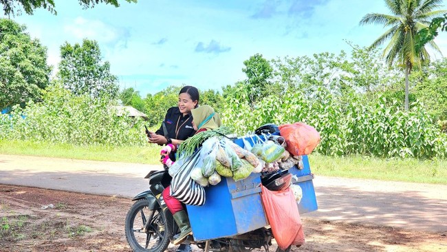 Penempatan Agustina di Unit Tanah Miring sebagai Mantri BRI memberi tantangan baru, seperti letak geografis yang berjarak 30-45 menit dari pusat Merauke.