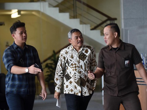 KPK Ungkap Alasan Belum Tahan Tersangka CSR BI Heri Gunawan & Satori