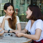 Bukan Dijauhi, Simak Cara Cerdas dan Elegan Hadapi Teman yang Self-Centered