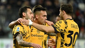 FOTO: Amukan Inter Milan di Markas Cagliari