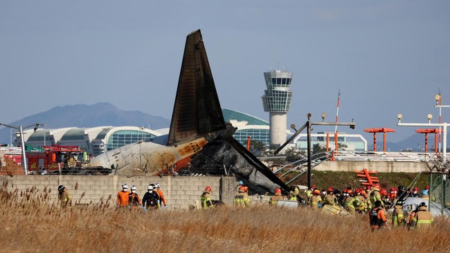 Polisi Korsel menyelidiki laporan soal e-mail berisikan ancaman yang mengklaim kecelakaan pesawat Jeju Air pada Minggu (29/12) adalah perbuatan pengirim.