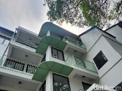 Rumah Flat Pertama di Jakarta