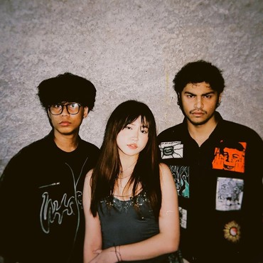 Lirik Lagu Kasih Aba-aba - Naykilla, Tenxi & Jemsii