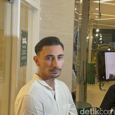 Tak Tega Lihat Perjuangan Jedar Lahiran, Vincent Verhaag Ogah Tambah Anak