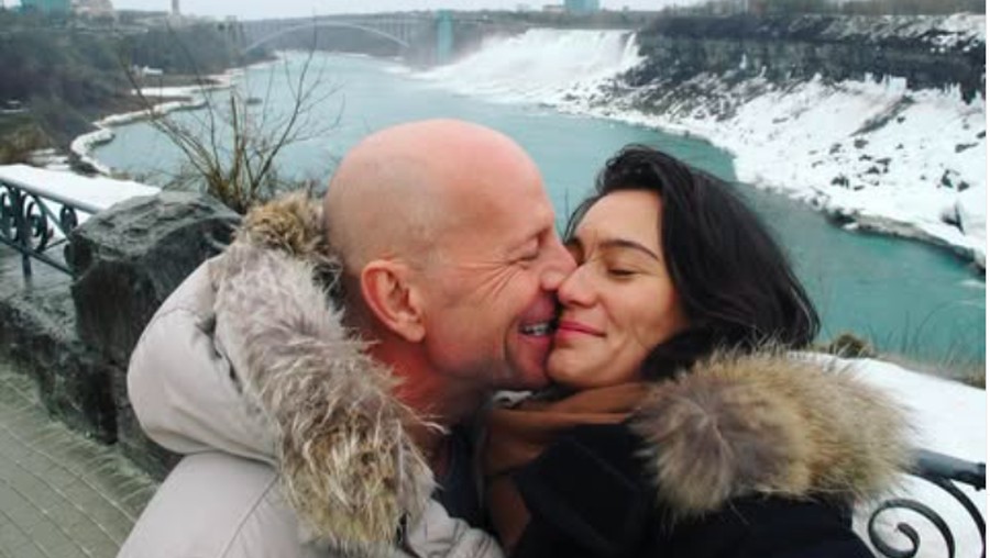 Bruce Willis dan Emma Heming
