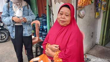 img-title Kembali Bertemu Pak Tarno, Istri Pertama Ungkap Terima Kasih ke Gus Miftah