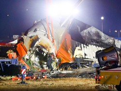 Video: Duka Artis K-Pop Terkait Tragedi Pesawat Jeju Air di Korsel