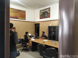 Video: Tampang Pelaku Pungli yang Getok Tarif Rp 150 Ribu di Bandung Zoo