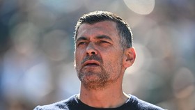Resmi: Sergio Conceicao Pelatih Baru AC Milan