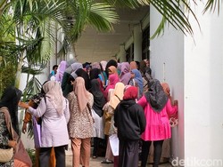 Warga Ramai Antar Proposal, Pj Gubernur Aceh Minta Selidiki Penyebar Hoaks
