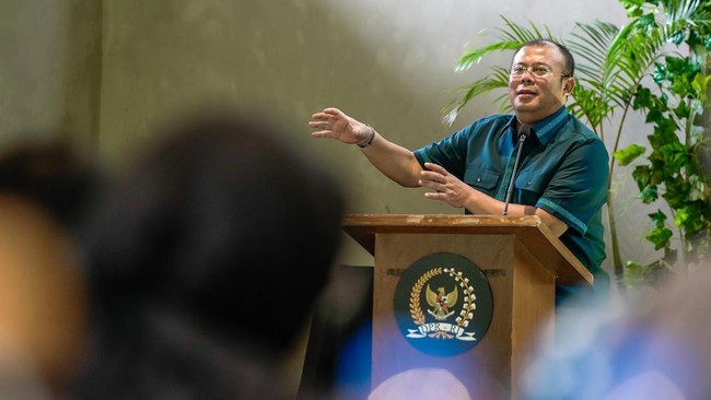 Menyambut tahun baru 2025, Cucun berharap pembangunan kesejahteraan masyarakat semakin ditingkatkan karena menjadi modal kemajuan bangsa.