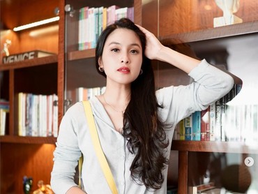 img-title Penjelasan Pengacara soal Alasan Sandra Dewi Mendadak Muncul di Sidang Harvey Moeis