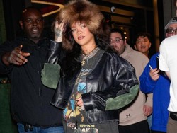 Balasan Rihanna untuk Netizen Pembenci Nama Anaknya