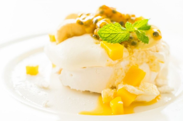 Ilustrasi es krim dengan mangga