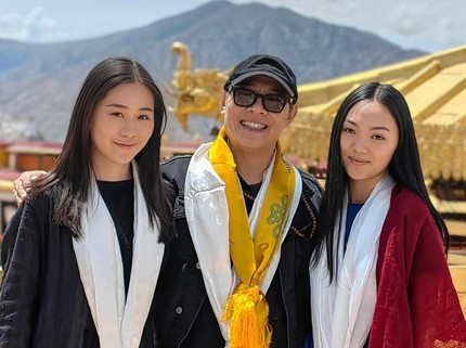 5 Potret Terbaru Jet Li bersama Dua Anak Perempuannya yang Cerdas dan Memesona, Ada Lulusan Harvard