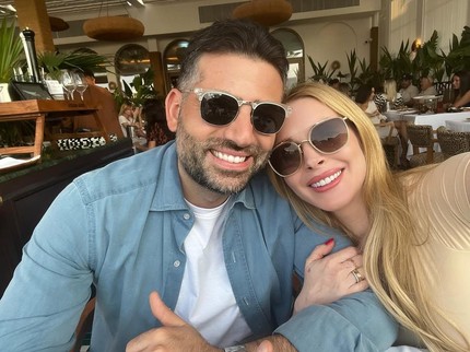 5 Potret Terbaru Lindsay Lohan Sudah Menikah dengan Pria Arab, Wajah Awet Mudanya Sempat Viral