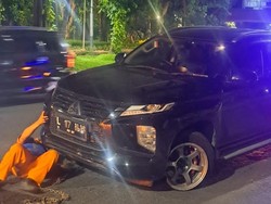 Pajero Seruduk Jazz dan Vario di Darmo Surabaya, 1 Korban Patah Tulang