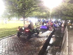 Jasa Sewa Mobil Mainan di Lapangan Pancasila Palopo Cuan di Malam Tahun Baru