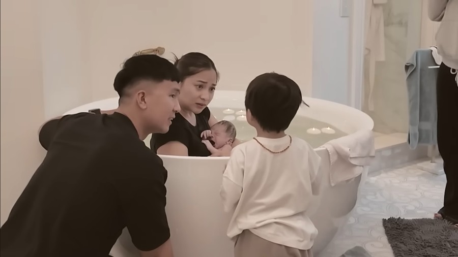 Potret Issa Anak Nikita Willy Lihat Kelahiran Sang Adik Potret Issa Anak Nikita Willy Lihat Kelahiran Sang Adik