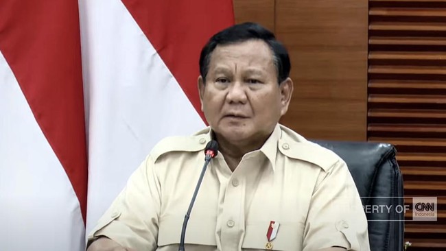 Presiden RI Prabowo Subianto menyebut kebijakan pemerintah dalam tiga bulan kepemimpinannya berpihak kepada rakyat.