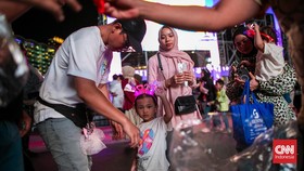 44 Ribu Warga Sudah di Monas Buat Tahun Baru, di HI Ditaksir 150 Ribu