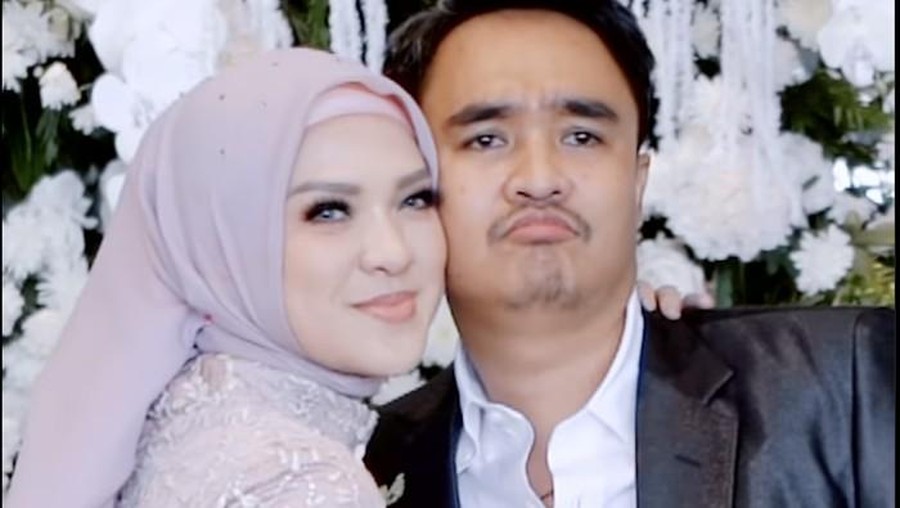 Delia Septianti dan Jerry Christy