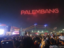 Warga Sumsel Antusias Lihat Pertunjukan Drone Show di BKB Palembang