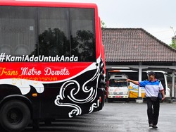 Koster-Giri Janji Hidupkan Bus TMD, Sharing APBD dengan Kabupaten-Kota