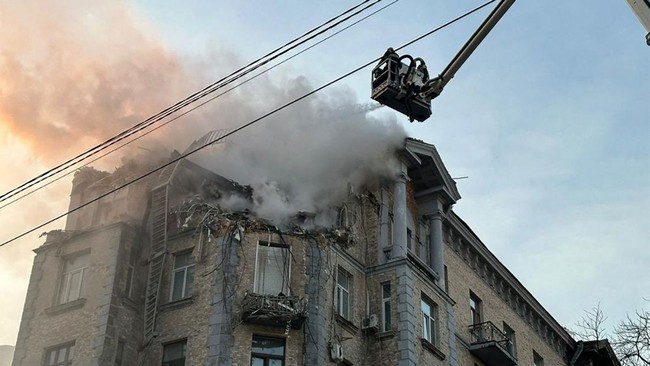 Rusia gempur sebuah hotel di Kryvy Rig, yang merupakan kampung halaman Presiden Volodymyr Zelensky.