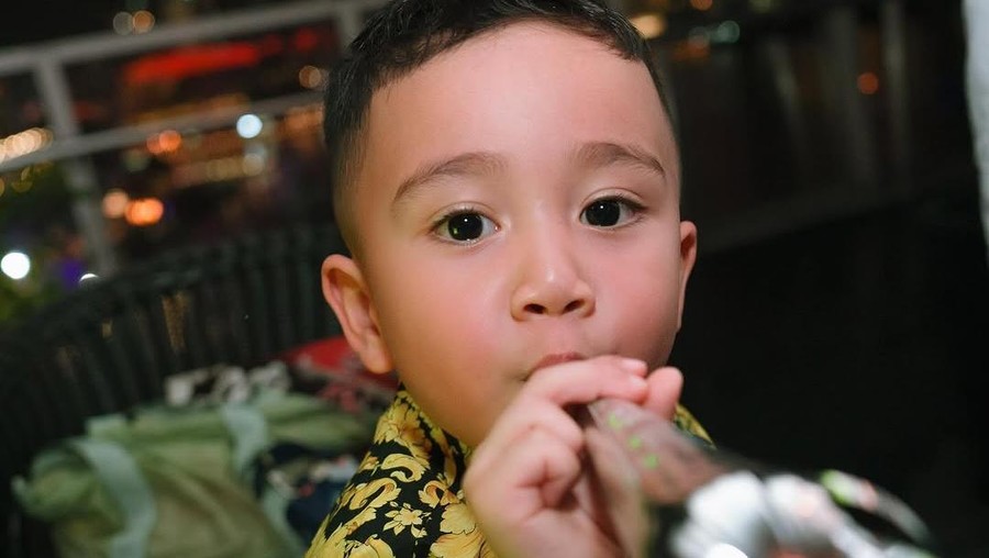 Gaya Rafatar dan Rayyanza di Malam Tahun Baru 2025 Gaya Gaya Rafatar dan Rayyanza di Malam Tahun Baru 2025 di Malam Tahun Baru 2025
