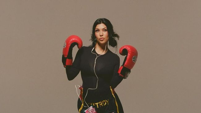 Kourtney Kardashian Tunggu Setahun untuk Olahraga di Gym, Ini Alasannya!